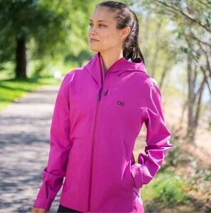 Ourdoor Research Women's Motive AscentShell Jacket In Fuchsia
